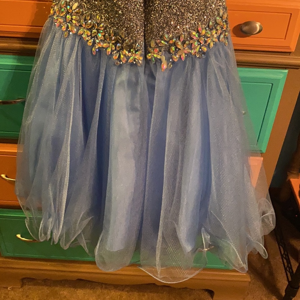 Formal Dress - Picture 9 of 9